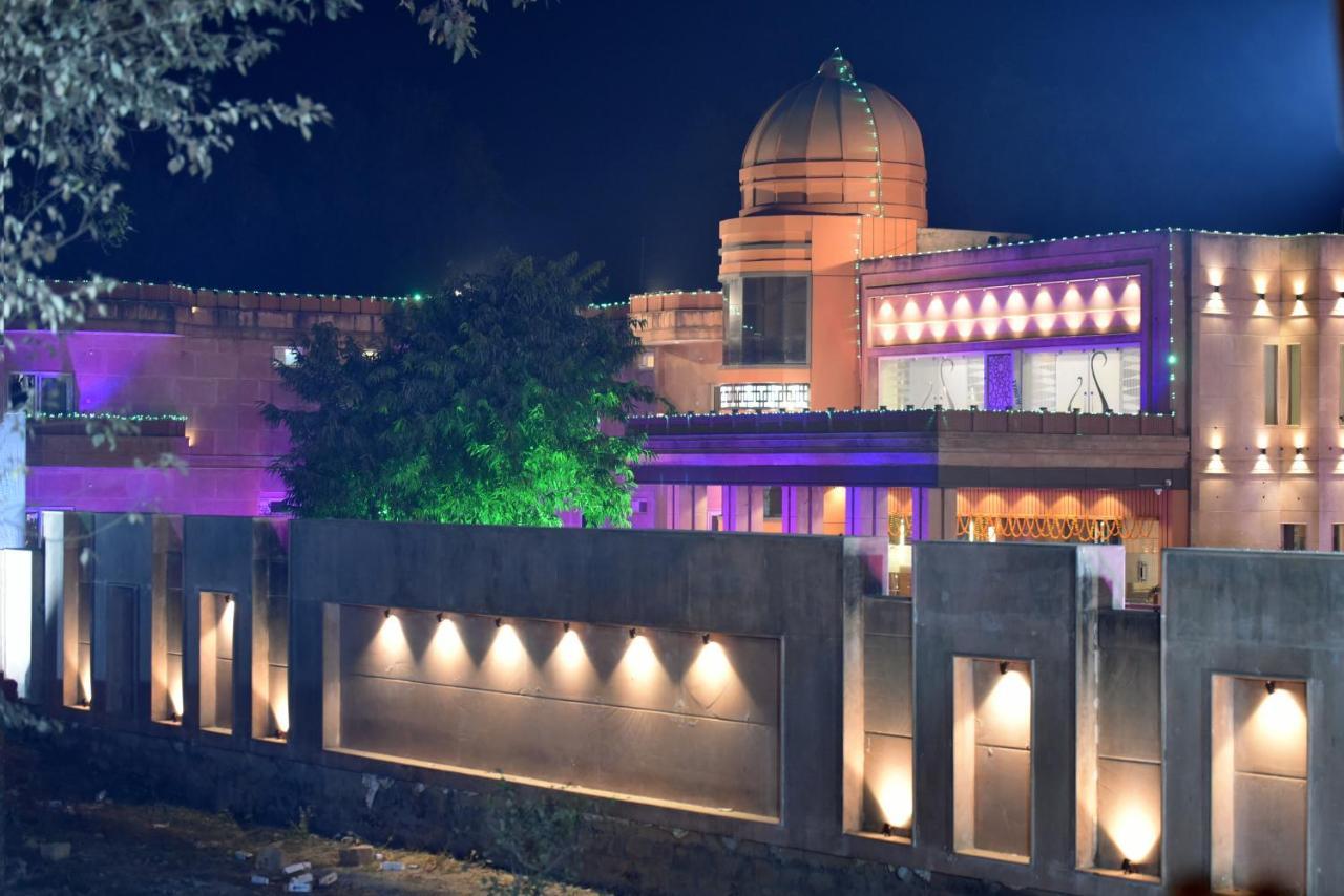 The River Front Resort Sitapur Muafi Exterior foto